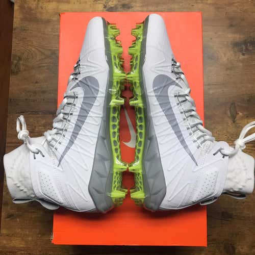 Brand New With Box Nike Alpha Huarache 7 Elite Cleat - Size 10.