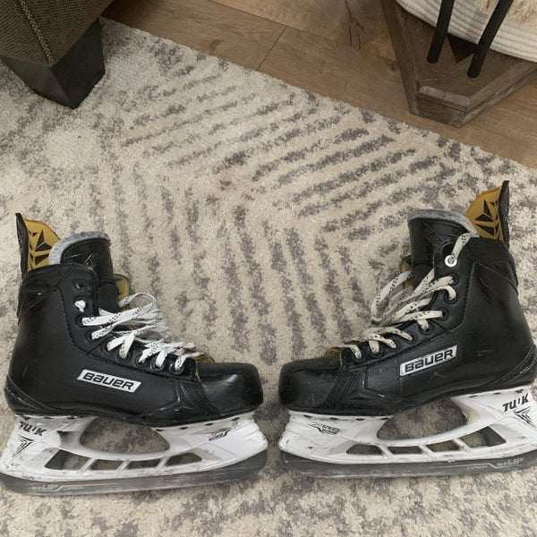 Senior Bauer Supreme S180 Regular Width Size 7 Hockey Skates