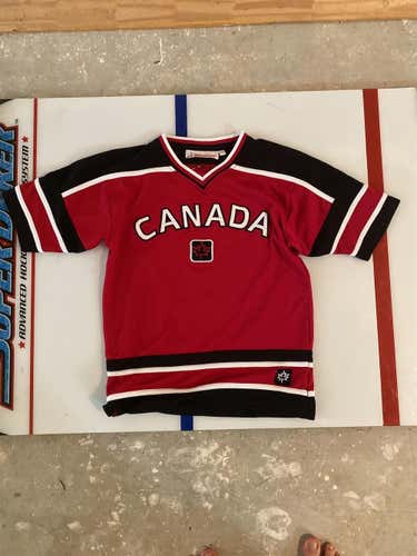 Red Youth Large 100% Jersey