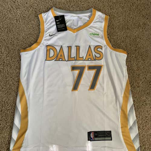 Dallas Mavericks Luka Doncic Jersey
