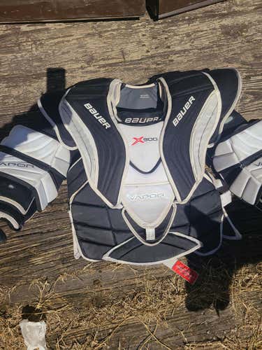 Used Senior Medium Bauer Vapor 1X Goalie Chest and Arm Protector Goalie Chest Protector