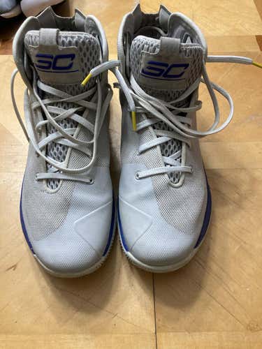 Gray Used Adult Men's Size 11 (Women's 12) Under Armour Shoes