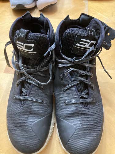 Black Used Adult Men's Size 10 (Women's 11) Under Armour Shoes