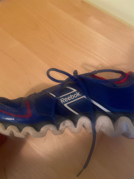Adult Size 7.0 (Women's 8.0) Reebok Shoes Montreal Canadians Team issued Shoes