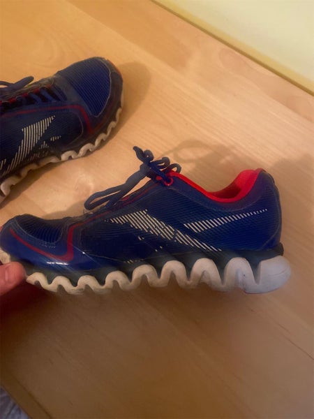 Adult Size 7.0 (Women's 8.0) Reebok Shoes Montreal Canadians Team issued Shoes