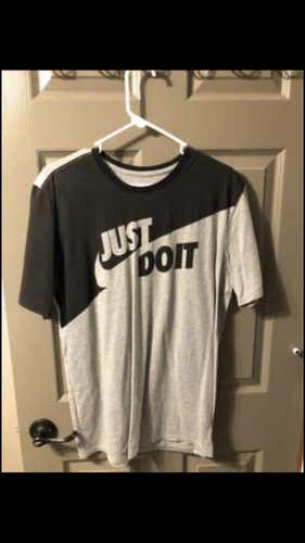 Gray Adult Large Nike Shirt