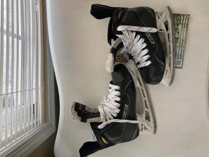 Used Senior Bauer Supreme S170 Hockey Skates Regular Width Size 9