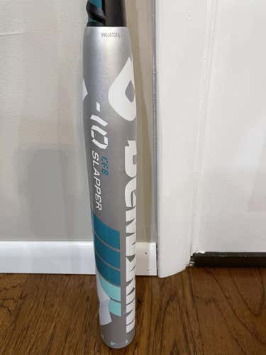 Silver Used 2017 DeMarini CF8 Bat (-10) 34"