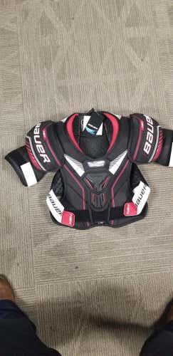 New Senior Large Bauer NSX Shoulder Pads