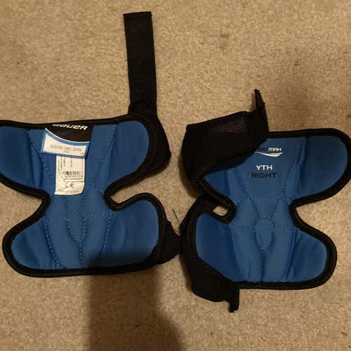 Bauer Reactor Youth Knee And Thigh Guards