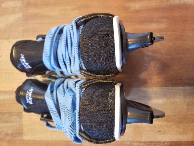 CCM Super Rapides YouthHockey Skates