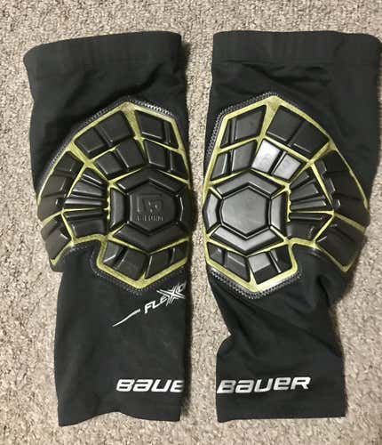 Bauer Elite G Form Knee Pads