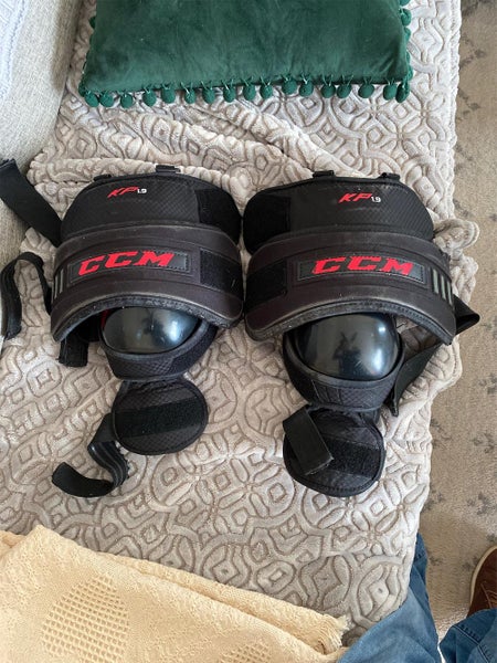 Used CCM Knee Guards