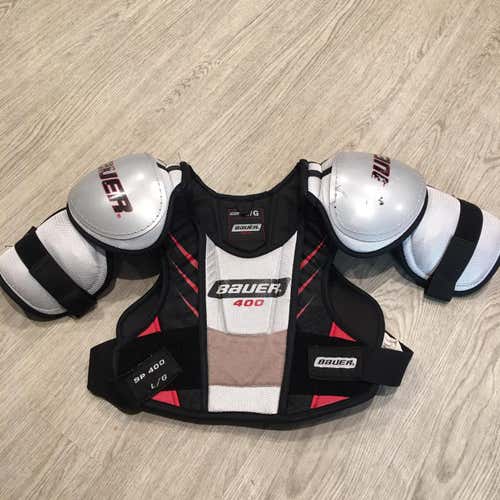 Senior Large Bauer SP 400 Shoulder Pads