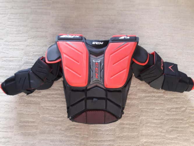 New Senior Medium CCM Extreme Flex Shield E1.9  Chest and Arm Protector Goalie Chest Protector