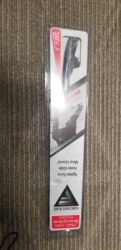 New Flare Silver 6° CCM XS Holder Skate Steel 255mm