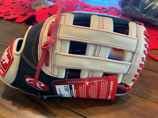 NWT Rawlings Heart of the Hide Bryce Harper 13" Baseball Glove RHT Right Mitt