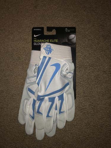 UNC HURACHE ELITE BATTING GLOVES (XL)