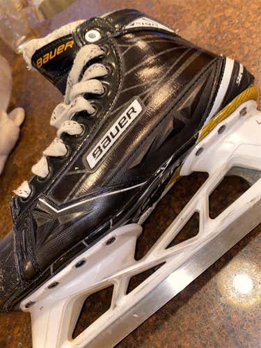 Junior Bauer Supreme S190 EEE  Size 5 Hockey Goalie Skates