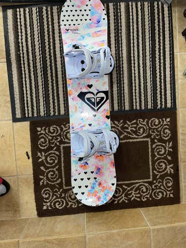Kid's  Roxy With Bindings Snowboard
