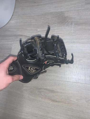 Black High School/College Infield Pro Flare 11.25" Baseball Glove