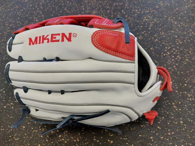 New Miken Right Hand Throw Softball Glove 13.5"