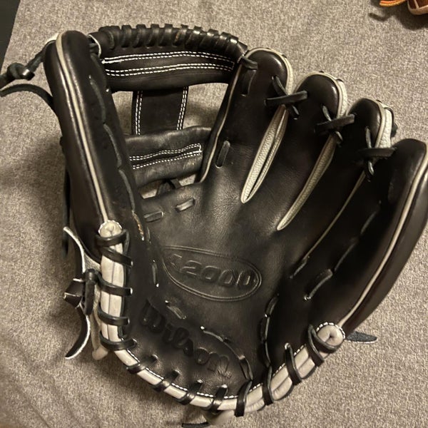 High School/College Infield A2000 11.5" Baseball Glove