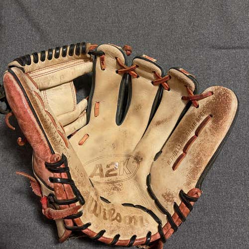 High School/College Infield A2000 11.5" Baseball Glove