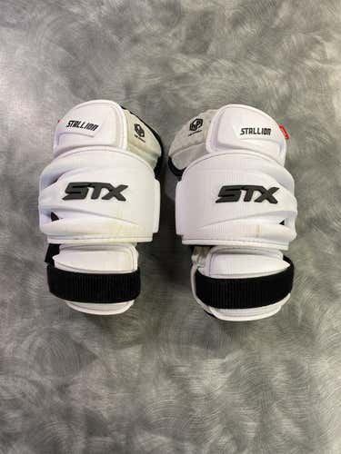 Used Large STX Stallion 500 Arm Pads