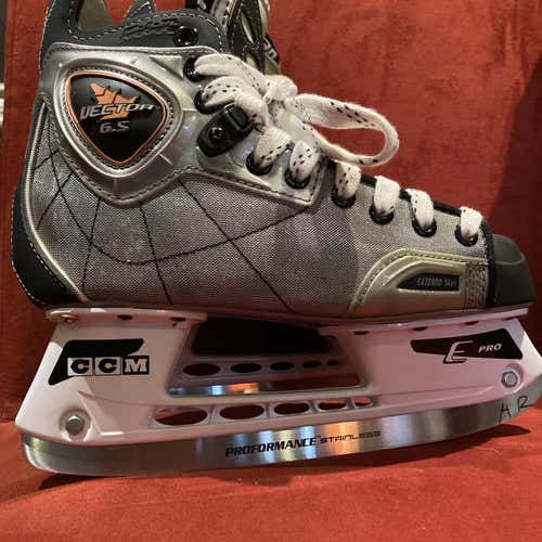 CCM Vector 6.5 Ice Hockey Skates Size 4.5, US Shoe Size 6
