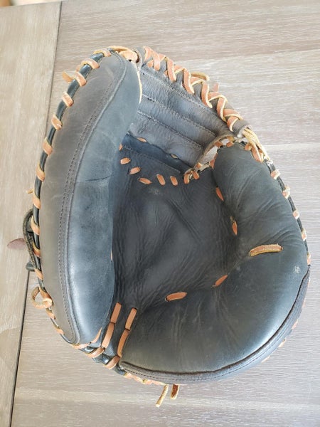 Black Used Kid Pitch (9YO-13YO) Rawlings Right Hand Throw Catcher's Renegade Baseball Glove 31.5"