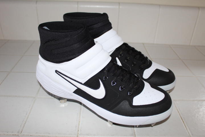 NIKE ALPHA HUARACHE ELITE ELT II METAL BASEBALL CLEATS SHOES MENS SIZE 11 TROUT BRAND NEW BLACK MID