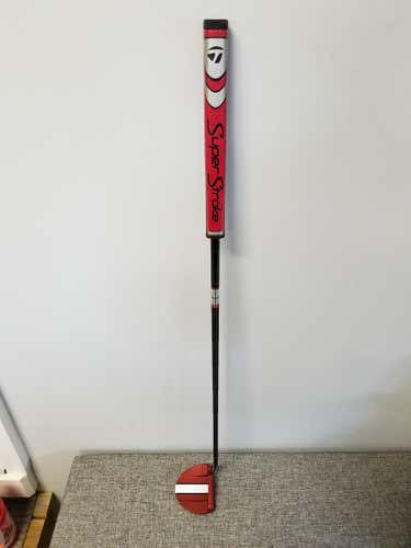 Used Men's TaylorMade Right Handed Mallet Putter 34"
