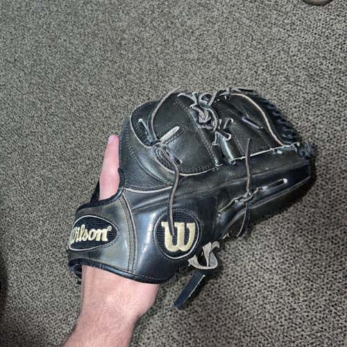 High School/College Right Hand Throw A2000 11.75" Baseball Glove