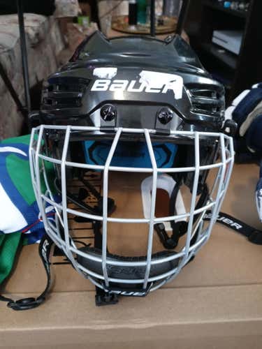 Black Used Youth Bauer Prodigy Helmet