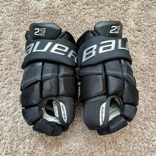 Black Senior Bauer Supreme 2S Pro 13"  Gloves