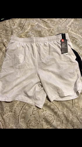 New Men's Adult XL Under Armour Shorts