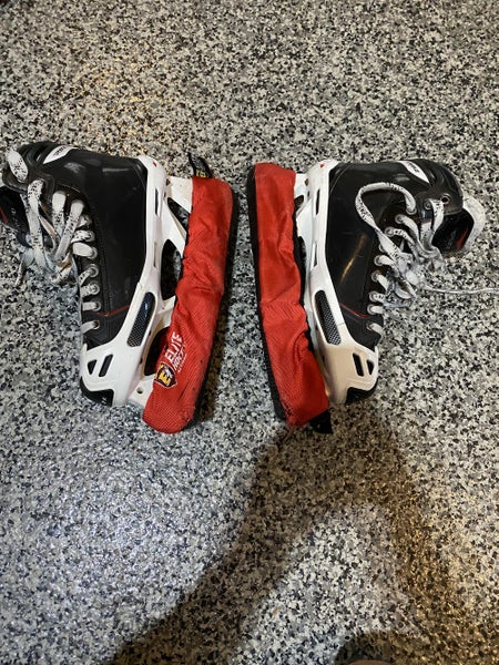 Senior CCM RBZ Hockey Goalie Skates Regular Width Size 9.5