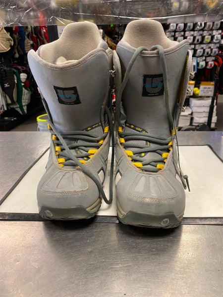 Men's Size 10 (Women's 11) Burton Freestyle Snowboard Boots