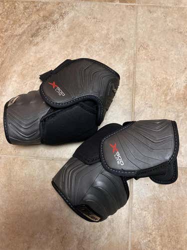 Senior Medium Bauer Vapor X900 Lite Elbow Pads