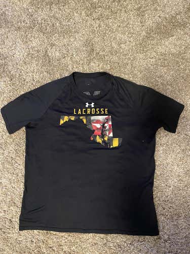 Black Used Men's Adult XL Under Armour Shirt
