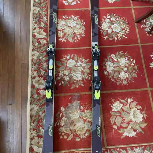 Fischer Racing Skis GS With Bindings. Excellent Condition