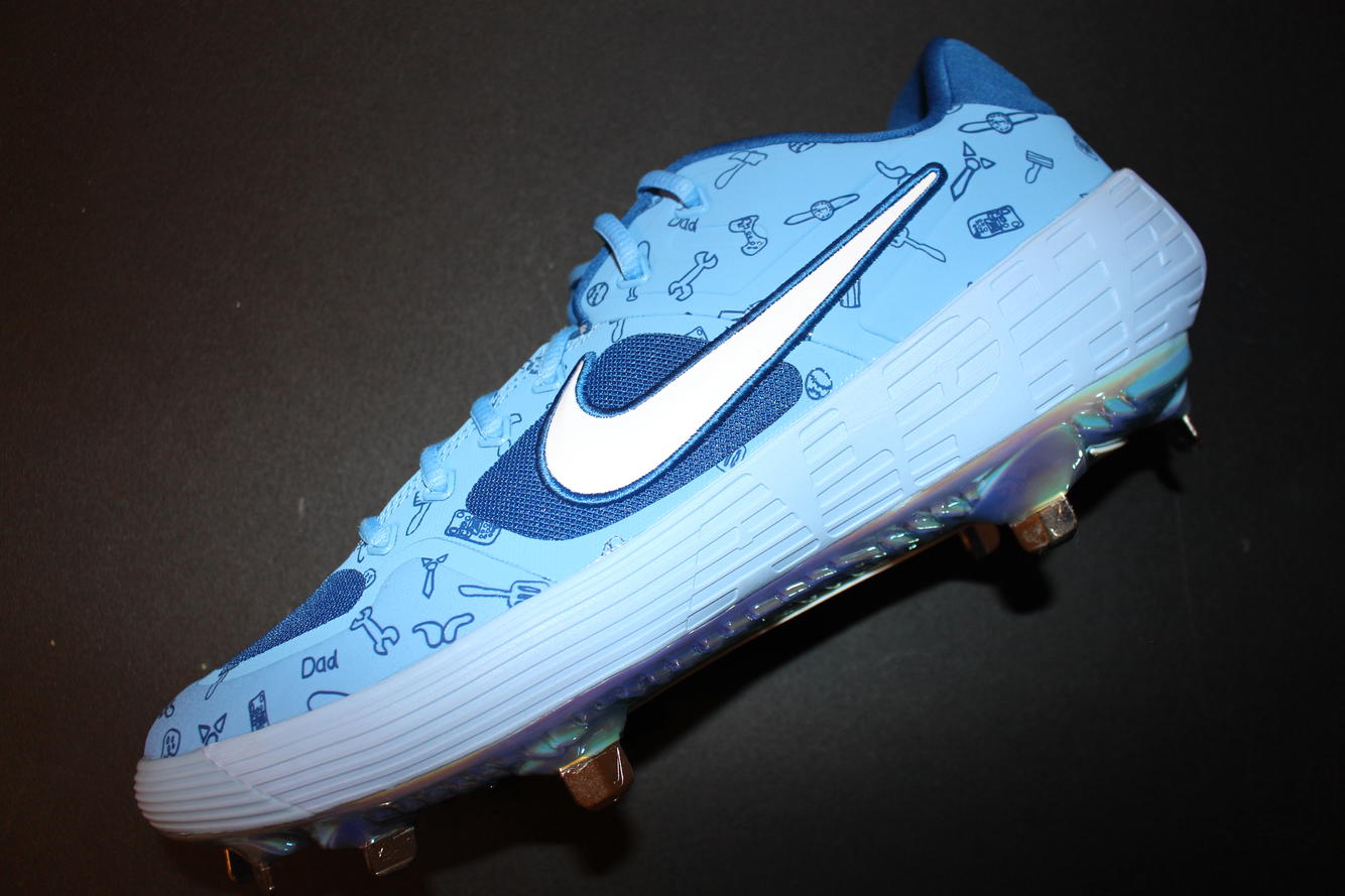 Brand New Nike Huarache Low Cleats 