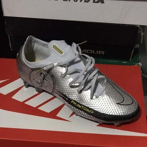 Nike Phantom Scorpion Elite Soccer Cleats