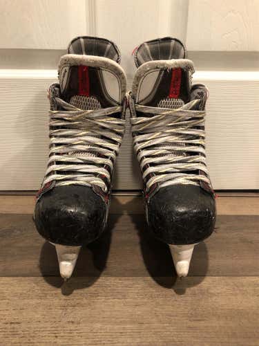 Junior Bauer Vapor X90 Regular Width Size 4 Hockey Skates