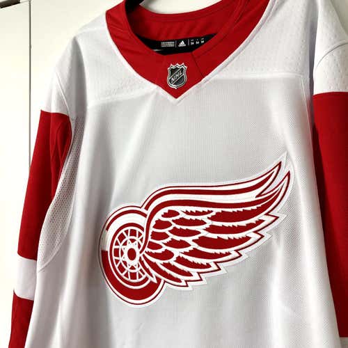 Men's Detroit Red Wings adidas White Away Authentic Adult Size 54 Jersey