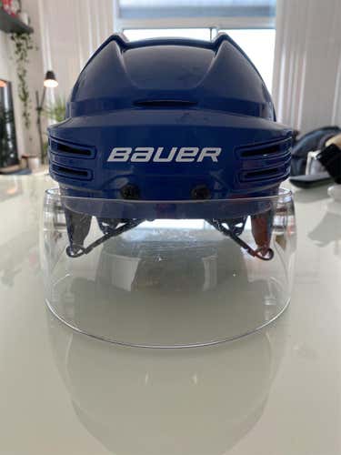 Blue Used Medium Bauer Re-Akt 75  Helmet