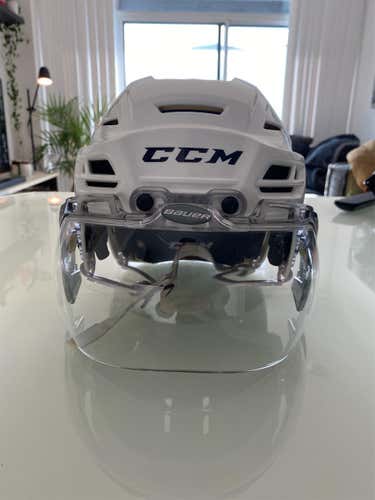 White Used Large CCM Tacks 310  Helmet