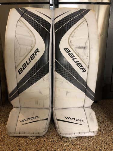 Senior 35" Bauer Vapor X900 Goalie Leg Pads