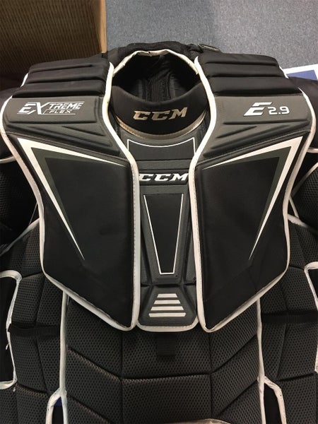 Senior Large CCM Extreme Flex Shield II Goalie Chest Protector